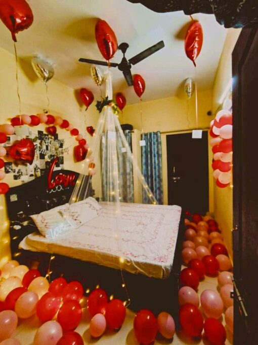 First Night Red Balloon Canopy Decor - Image 4