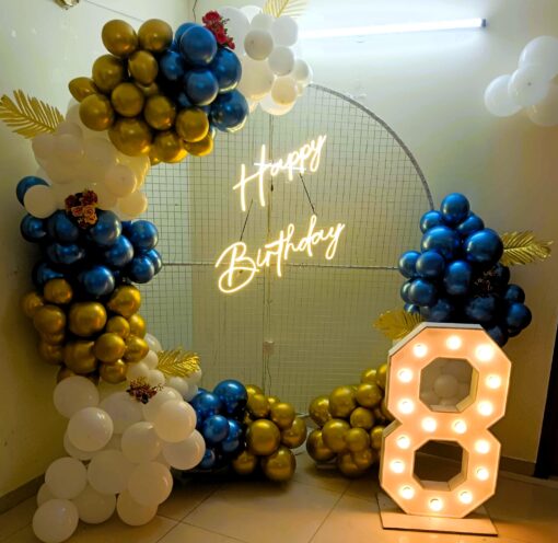 Golden Galaxy Mesh Birthday Decor - Image 5