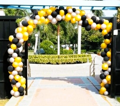 Fancy Black & Gold Birthday Decor - Image 4