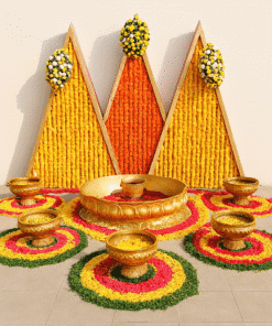 Haldi/Mehndi Triangular Floral Decor