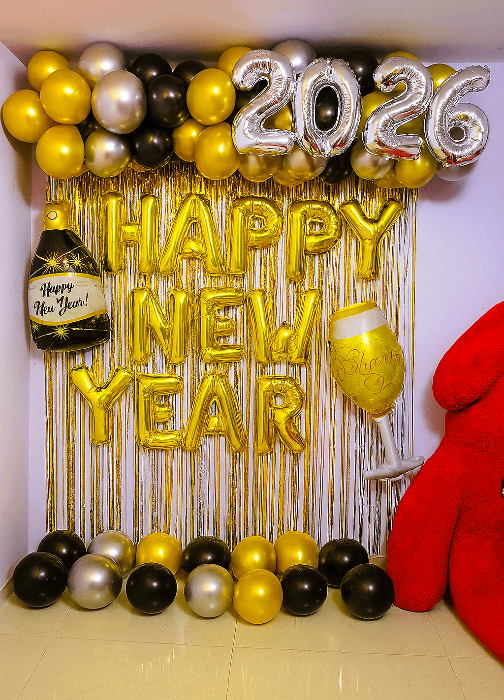 Golden and Silver Elegance: The Ultimate New Year 2026 Party Decor - Image 2