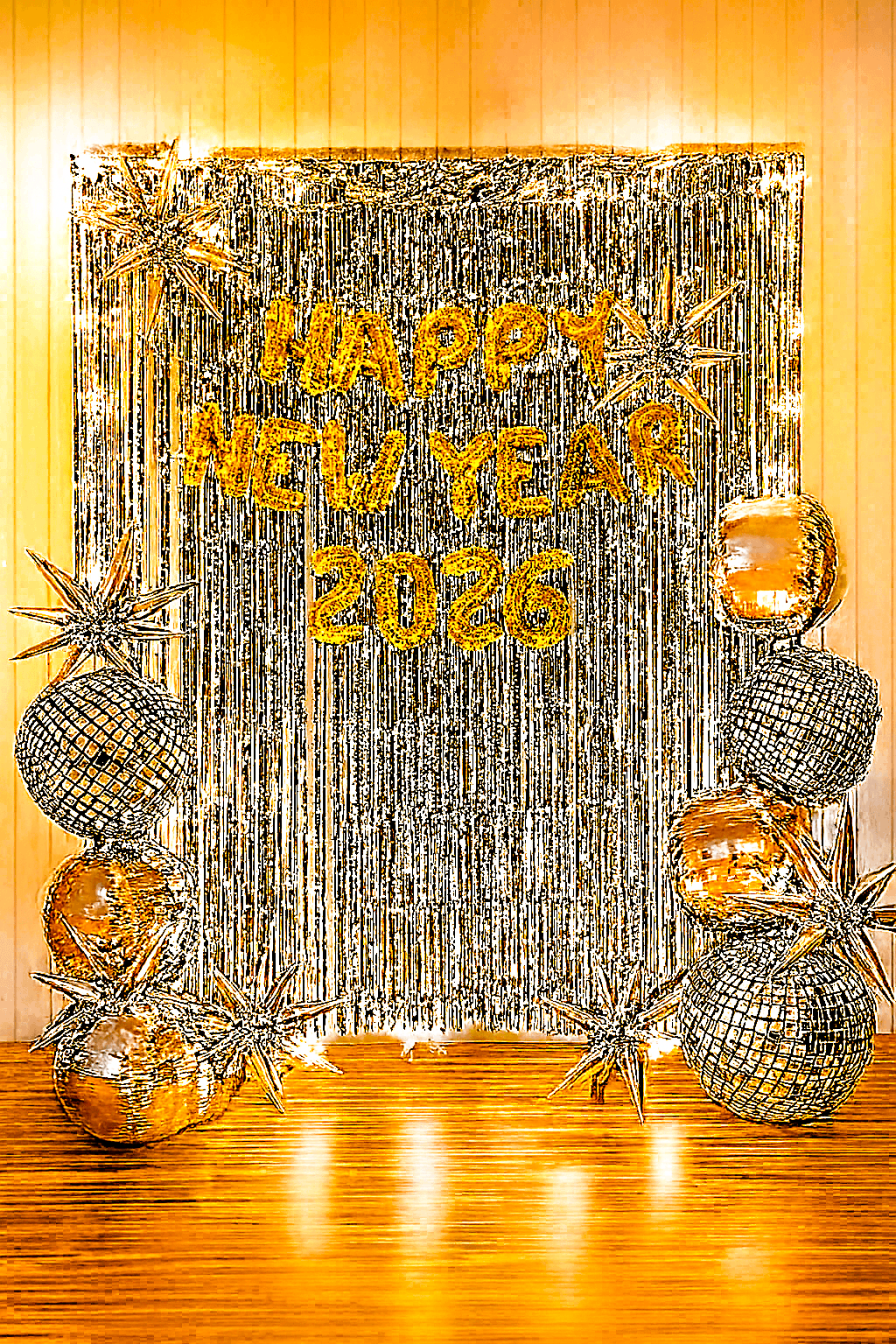 Silver Radiance Décor: The Ultimate 2026 New Year's Decor