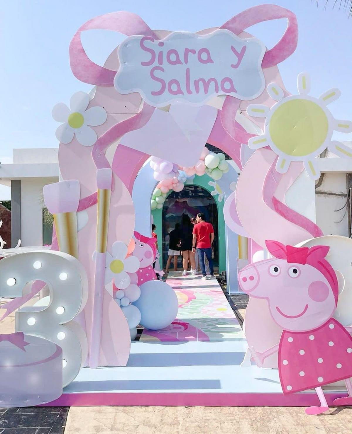 Peppa Pig Pastel Playhouse Birthday Decoration - Image 3