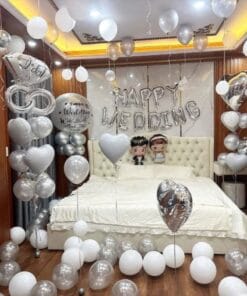 Moonlit White & Silver Balloon Decor - Image 4
